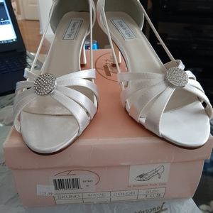 Ladies shoes